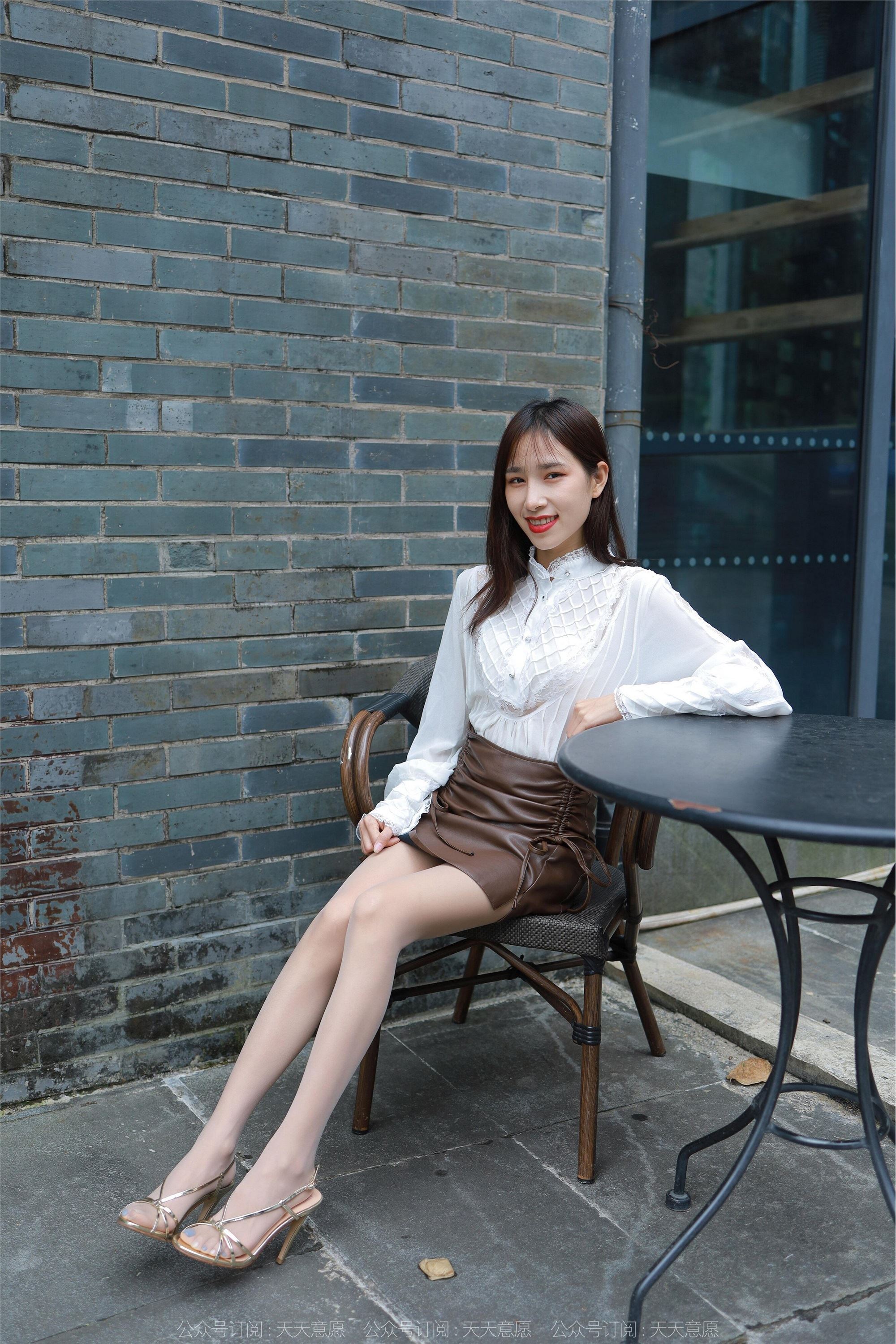 IESS异思趣向  2022.05.09 丝享家 1083：美子《金色凉鞋》